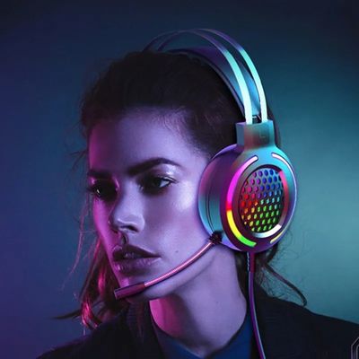 Fones de ouvido com cabo USB com fio HIFI 7.1 alto-falante Microfone de jogos Fones de ouvido RGB